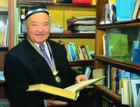 Azizxon Qayumov