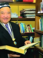 Azizxon Qayumov