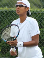 Oqgul Omonmurodova
