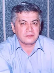 Xurshid Davron