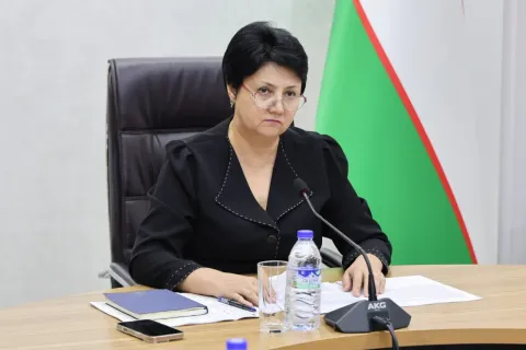 E'zozxon Karimova